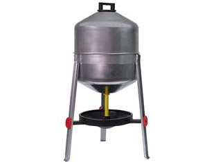 ABBEVERATOIO GIOVE IN LAMIERA CON TREPPIEDI IN METALLO PER POLLI  lt.30 di capienza ø cm.31x72h.