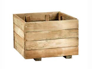 FIORIERA QUADRATA IN PINO IMPREGNATO ASSEMBLATA  cm.40x40x26h.