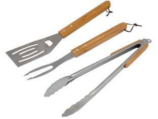 SET UTENSILI PER BARBECUE PZ.3 CON MANICI IN LEGNO  set pz.3    CAMPINGAZ