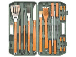 ATTREZZI ACCIAIO INOX PER BARBECUE IN SET 18 PEZZI    LAPILLO