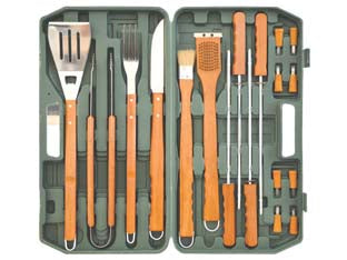 ATTREZZI ACCIAIO INOX PER BARBECUE IN SET 18 PEZZI    LAPILLO