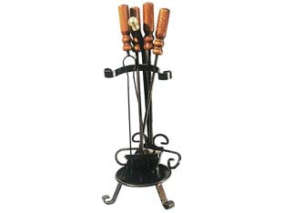 SET 4 ATTREZZI MANICO LEGNO PER CAMINO BASE TONDA  cm.25x65h. (641)    MILLE