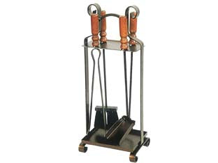 SET 4 ATTREZZI MANICO LEGNO BASE QUADRA PER CAMINO  cm.26X70h.