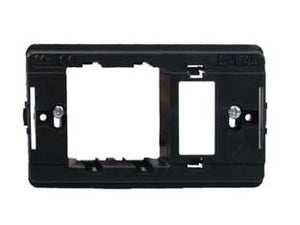 SUPPORTO PER PLACCHE PER PRESA SCHUKO + 1 POSTO- - presa schuko + 1 posto - 10 pezzi