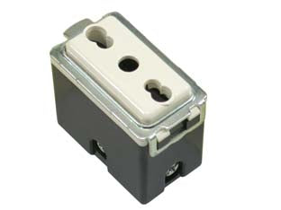 PRESA SICUREZZA BIVALENTE VENUS- - 2 poli+terra 10/16A alveoli ø mm.4/5 (7079.N) - 6 pezzi MARLANVIL