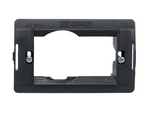 SUPPORTO PER SCATOLA RETTANGOLARE SCHUKO+1POSTO ARC- - (7823.S) - 10 pezzi MARLANVIL