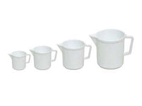 CARAFFE GRADUATE CON BECCO IN PLASTICA- - lt.2 - 5 pezzi