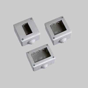 CONTENITORE DA PARETE PER APPARECCHI IP40 'SOLAR' 3 Posti - ELETTROIT