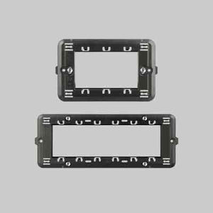 SUPPORTO A PARETE PER SERIE 'EASY' 4 Posti - EC ELETTROCANALI