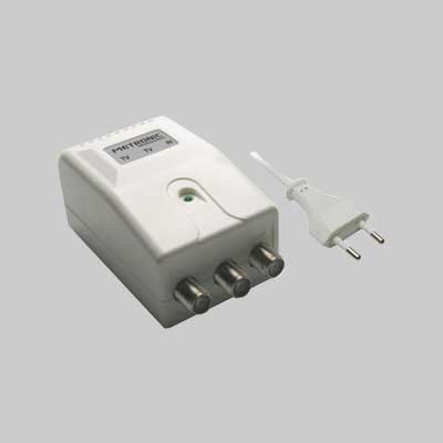 ALIMENTATORE PER AMPLIFICATORE D'ANTENNA 1 Ingresso - 2 Uscite
