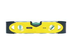 LIVELLA MAGNETICA IN ALLUMINIO  cm.20 base magnetica (042291)    STANLEY