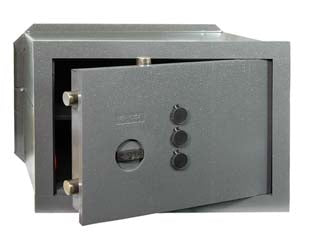 CASSAFORTE CON COMBINAZIONE A 3 POMOLI 82410  mm.310x200x190h. Kg.13,6 (8241021) 2 caten.    CISA