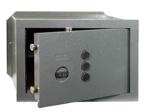 CASSAFORTE CON COMBINAZIONE A 3 POMOLI 82410  mm.310x200x190h. Kg.13,6 (8241021) 2 caten.    CISA