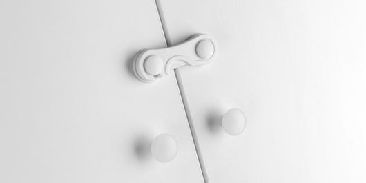 CHIUSURA DI SICUREZZA PER ARMADIO CONF 2 PZ FIG.8- 6,0 confezione