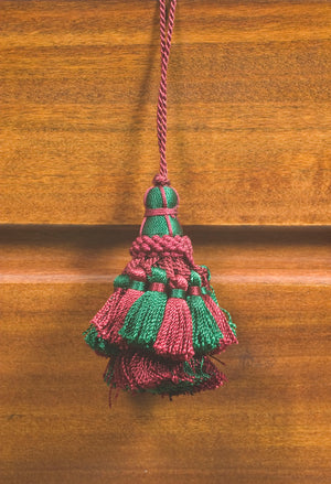 FIOCCO PER CHIAVI CM.9 VERDE E BORDO- 6,0 pz