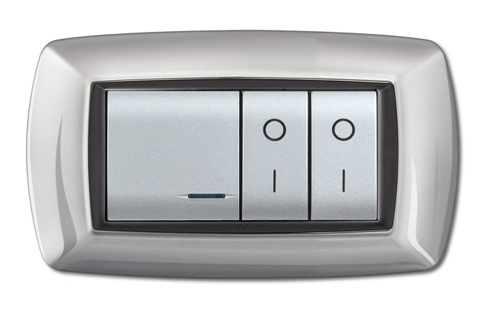 PLACCA LIFE LIVING PLAST ALLUMINIO CHIARO 4P- ELETTROCANALI- 1,0 pz