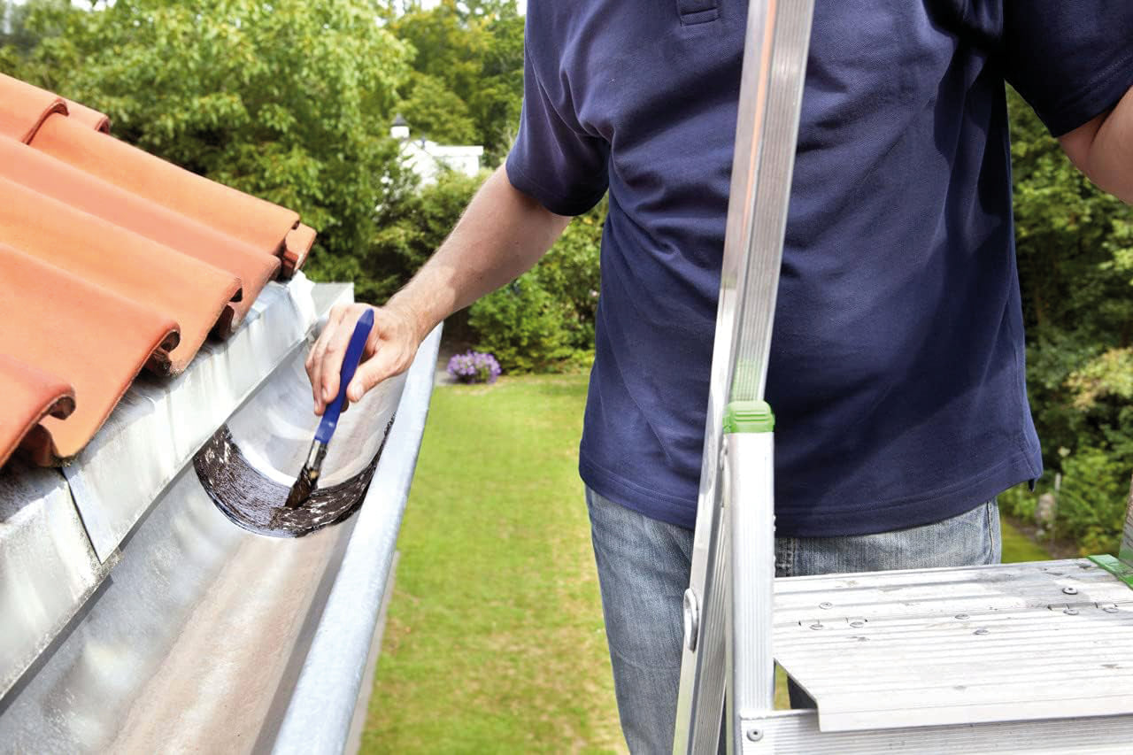 Gomma Liquida Sigillante Impermeabile 750 ml Elastica e Verniciabile per Riparazioni e Rivestimenti Interni ed Esterni Bostik UHU Bison