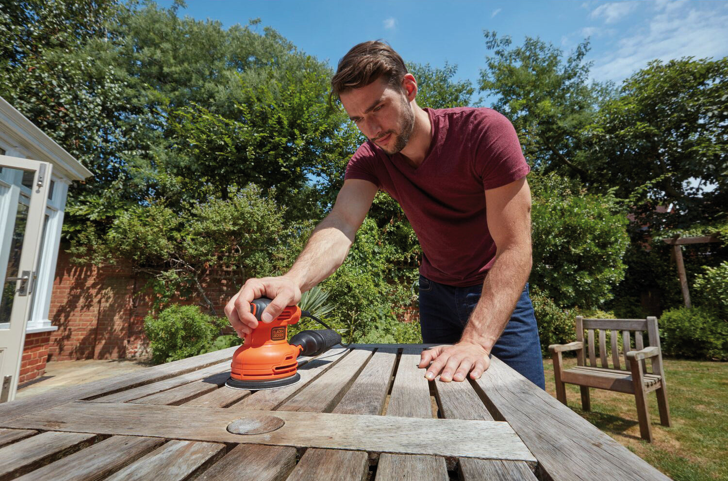 Black+Decker LEVIGATRICE ROTORBITALE BEW210-QS 230 W