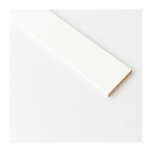 Coprifilo bianco R6 in MDF liscio 70x10 mm lunghezza 240 cm confezione 10 pezzi