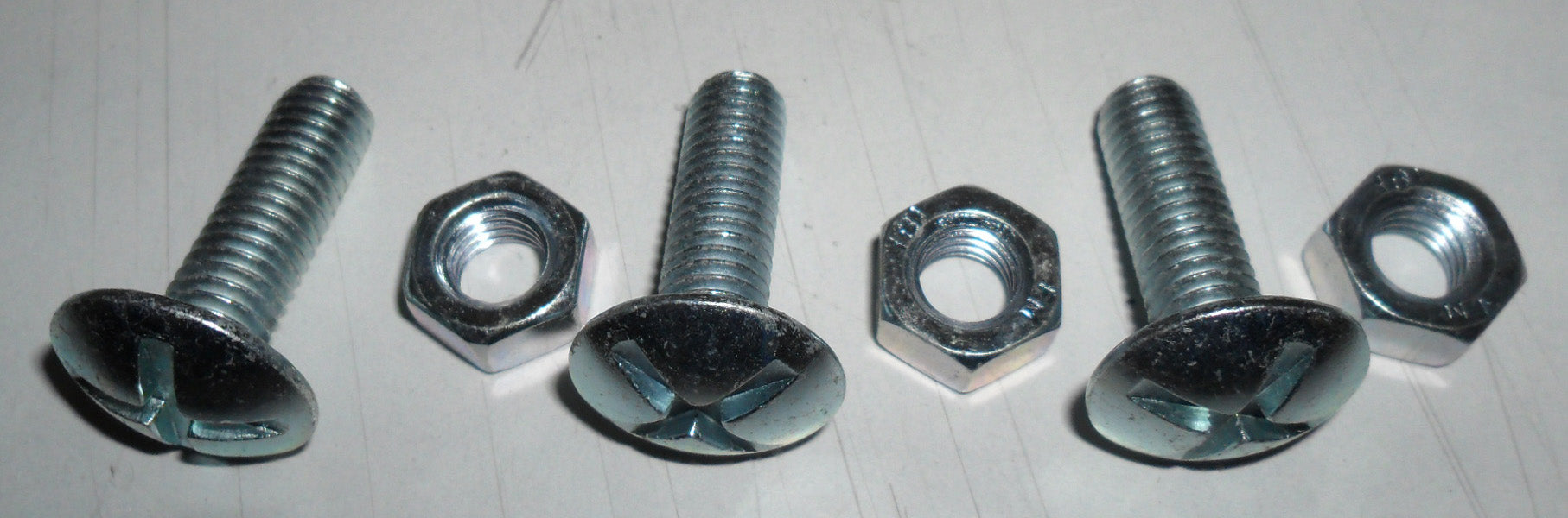 R CARRIOLA C/VASCA ZINCATA (KIT MONTAGGIO)- 1,0 confezione