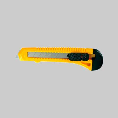 CUTTER IN PLASTICA IDEAL STAR 18 MM - - IDEAL STAR