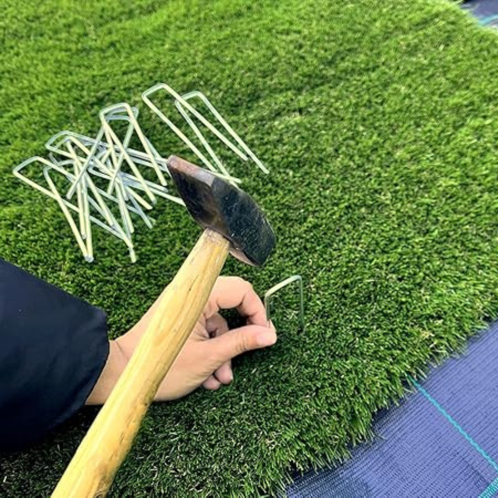 Rotolo prato erbabella 1 mt fili 45 mm + 20 picchetti + adesivo bicomponente