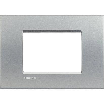 Bticino Living Light placca quadra 3 moduli