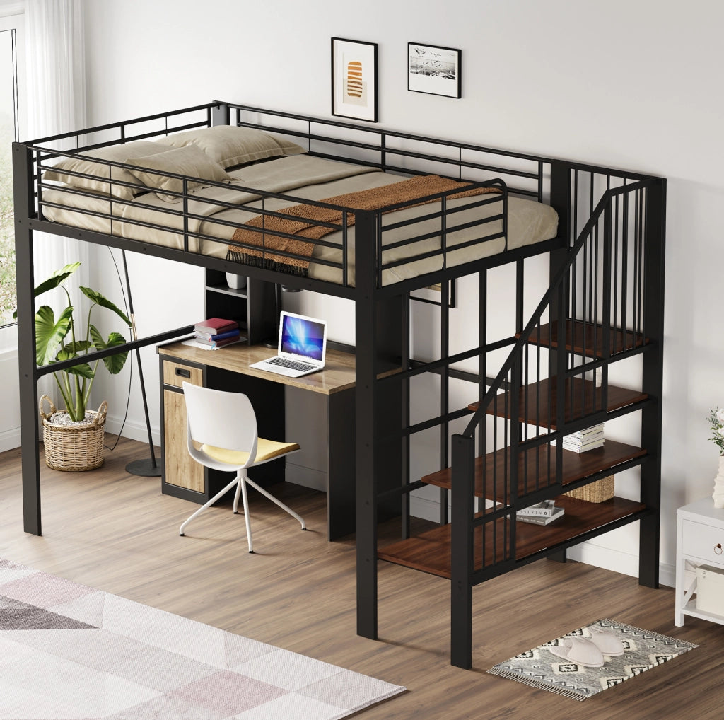 Letto a soppalco 140x200 in metallo con scala e ampio spazio sottostante