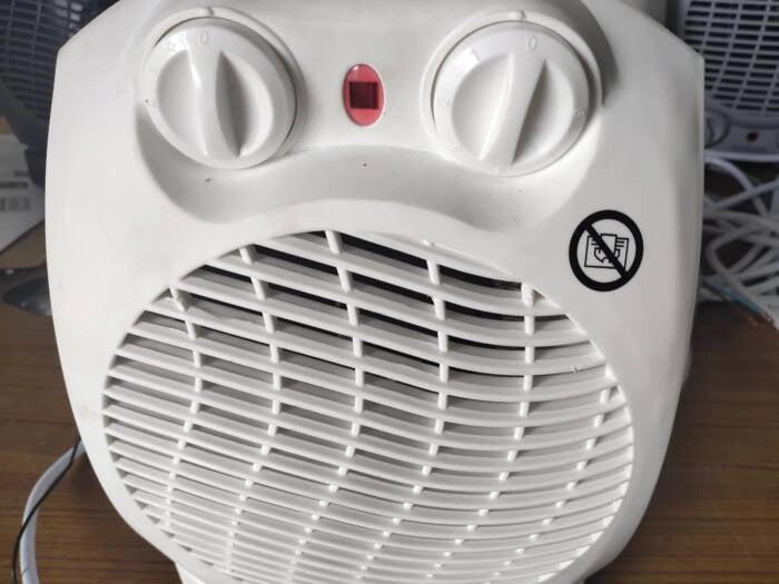 Termoventilatore elettrico 2000W con oscillazione, 2 livelli calore e modalità ventilatore, termostato regolabile - Sogo
