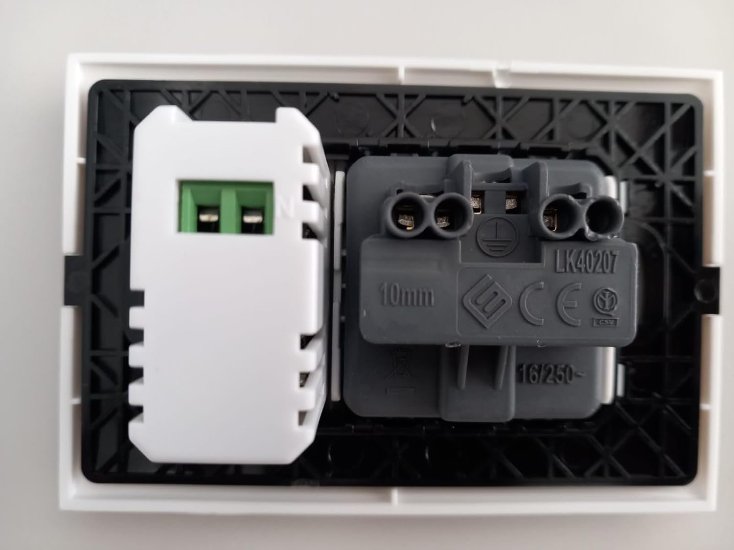 Presa elettrica da muro PolyPool PP6096X Placca incasso bianca USB e Schuko