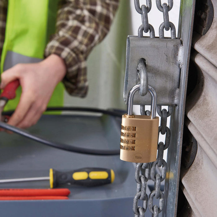 Yale LUCCHETTO DI SICUREZZA CON COMBINAZIONE mm. 32  Corpo ottone - Arco acciaio