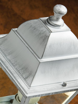 LAMPIONE CON COLONNA 'OLD' 60 W - cm 18 x 18 x h 121 bia./arg.  - SOVIL