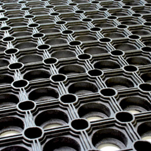 ZERBINO NIDO APE MODULARE COMPOS  GOMMA NERA CM 50X100