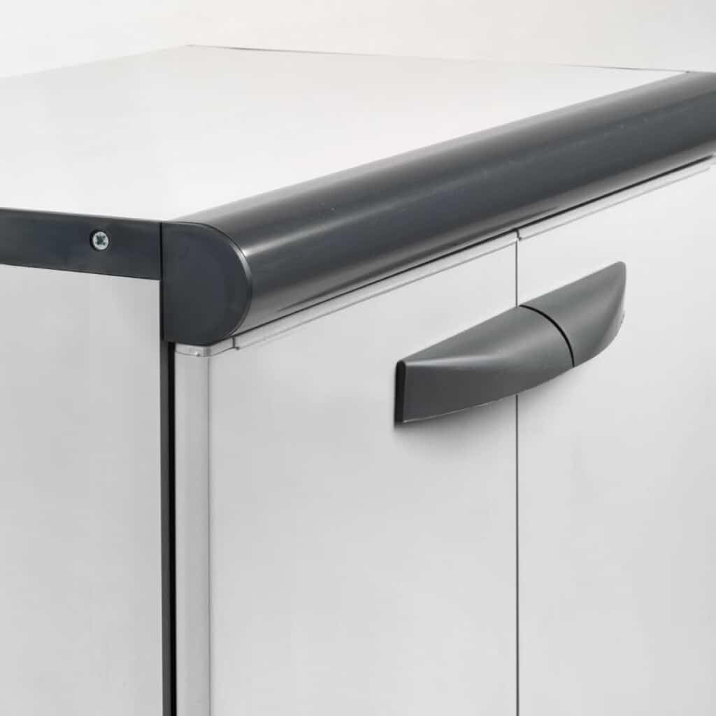 ARMADIO BASSO TUTTOPIANI 'SCIK' cm 63x39x90,4h - GAROFALO