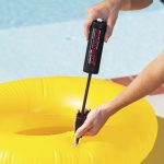 POMPA MANUALE MINI PER GONFIARE DOUBLE QUICK  cm.29  peso kg.0,14 (69613)    INTEX