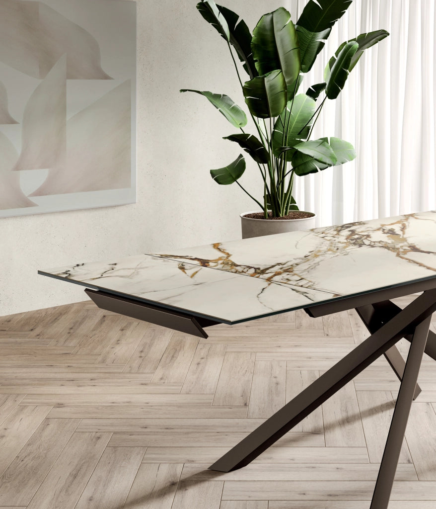 Tavolo Allungabile Cross con Top in Ceramica Calacatta Borghini e Gambe in Metallo Bronzo 160/240x90 cm - Stones