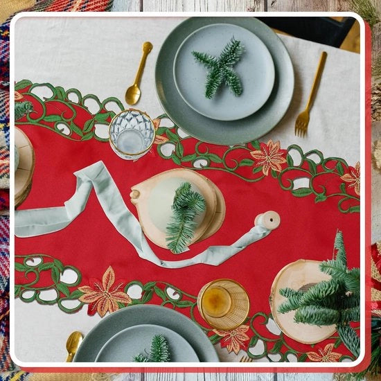 Tavolo di Natale Lungo con Fiori e Foglie Trapuntati - 38x180 cm - Decorazione di Tavola Festiva