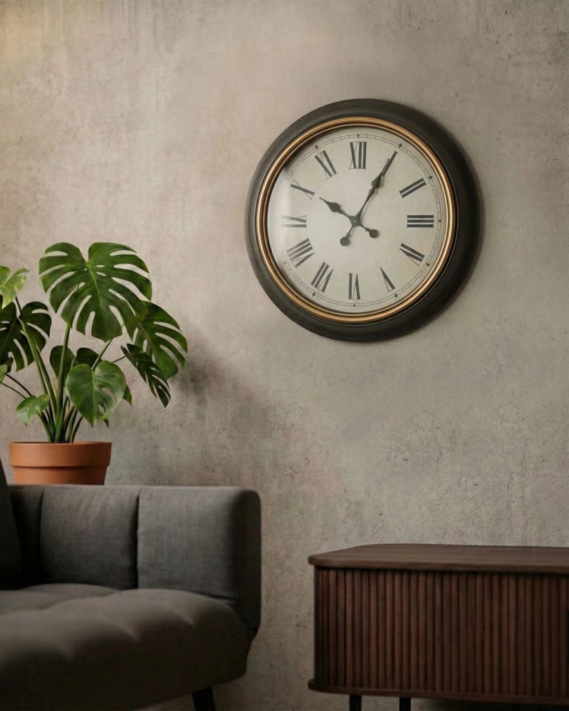 Orologio da parete con cornice sintetica nera 63 cm Finitura verniciata Forma rotonda Design classico Accessori per la casa Decorazioni