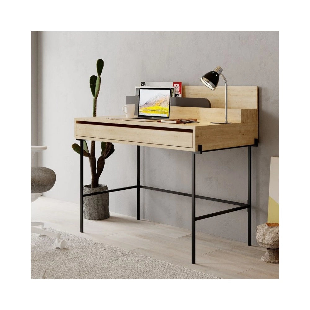 Scrivania rovere con dettagli antracite e gambe nere Leila 110x60x101