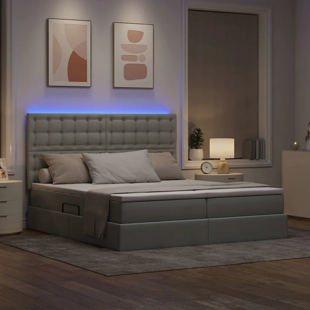Letto con strisce LED Grigio chiaro 180 x 200 cm Tessuto 3372857