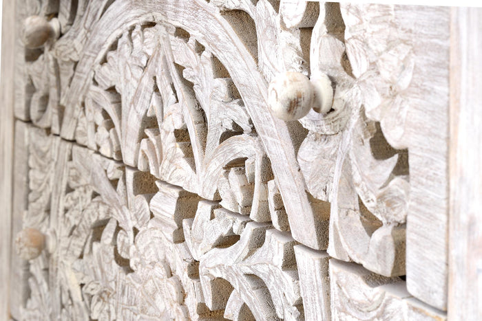 Comode a 3 cassetti in massello di mango intagliato