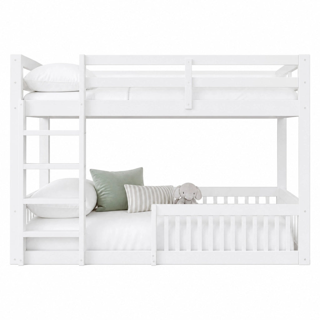 Letto a castello basso 160x200 cm con sponde; MDF e pino; bianco