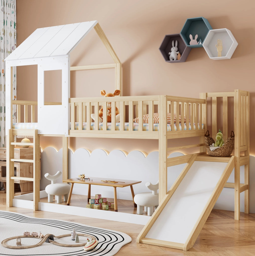 Letto a castello per bambini 90x200 cm con scivolo; tetto e finestra; in legno naturale e bianco