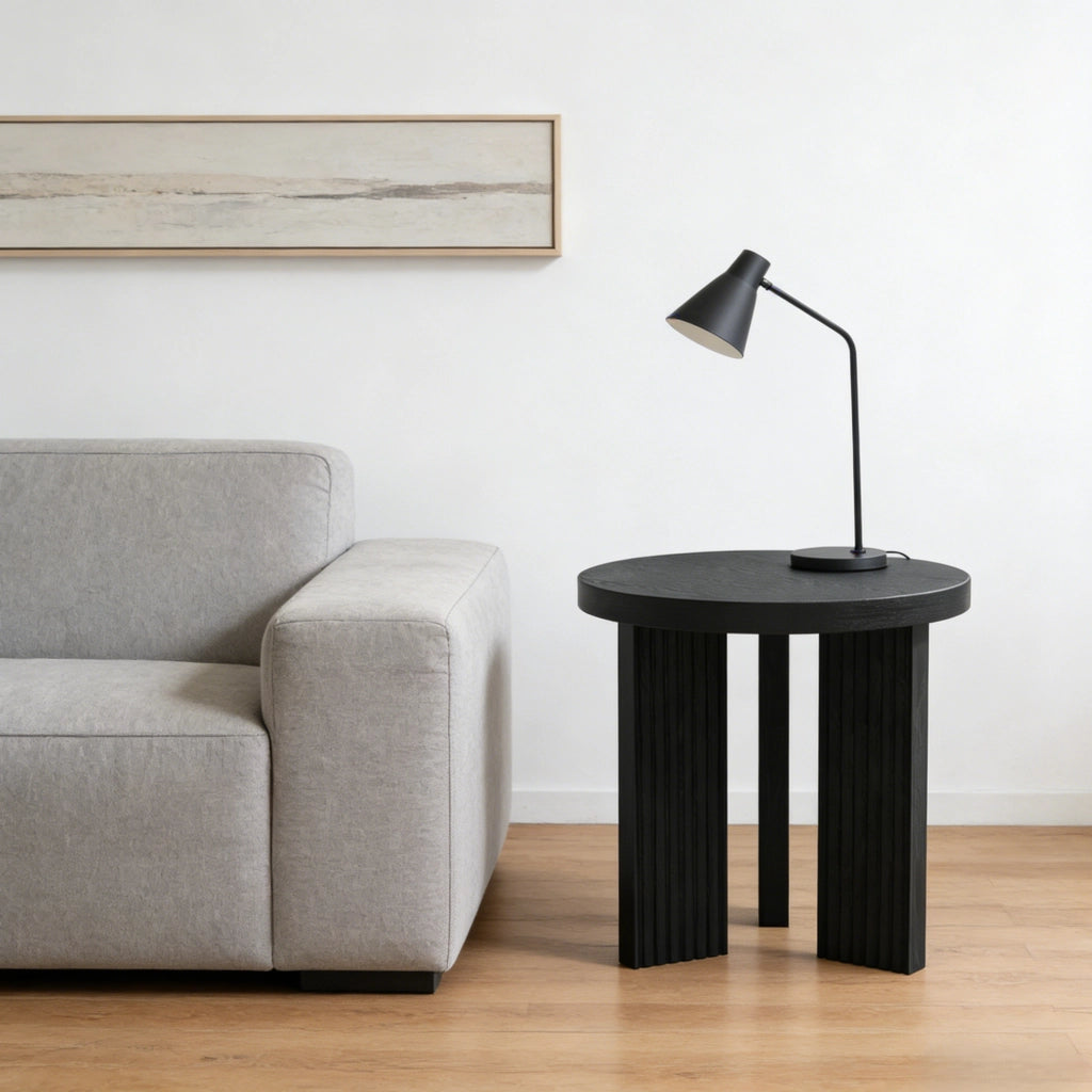 Tavolino rotondo a 3 gambe in MDF nero con scanalature verticali