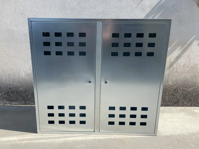 Cassetta da esterno per 2 bombole gas da 15 kg in lamiera zincata – 90x98x42 cm