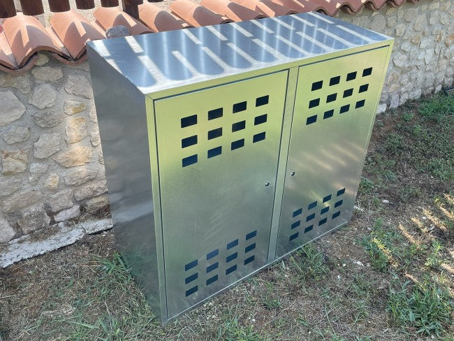 Cassetta da esterno per 2 bombole gas da 15 kg in lamiera zincata – 90x98x42 cm