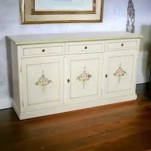 Credenza madia buffet in legno Shabby chic 3 ante mod Martini bianca anticata decorata a mano filo verde