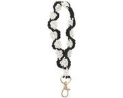 Maniglia a Macramé in Stile Bohemien con Perle e Catena di Ferro - Fatto a Mano con Filo di Cotone - Maniglia per Chiavi