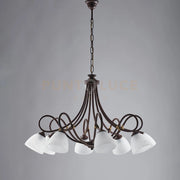 Lampadario in ferro laccato nero con decorazione effetto ruggine e rifiniture oro antico con diffusori in vetro diametro 13 alabastro bianchi 8 luci