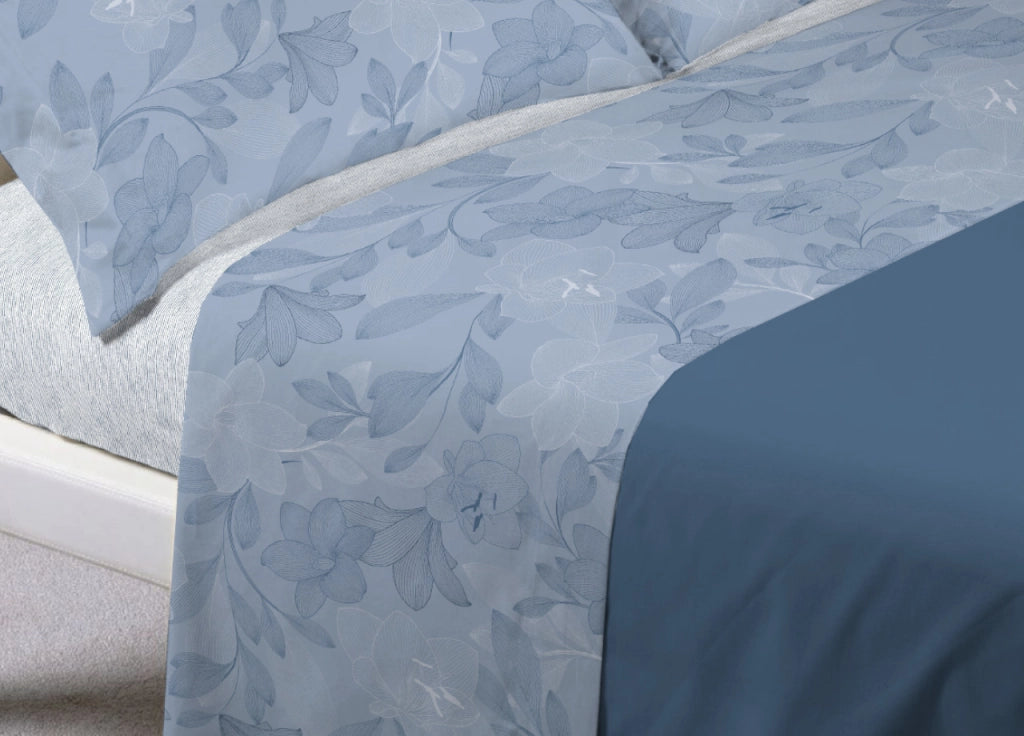 Completo Lenzuola Letto In 100% Cotone Made Italy Disegno Lily - Maxi - Blu